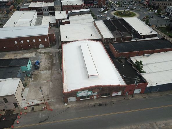 106 E Market St, Lebanon, TN 37087